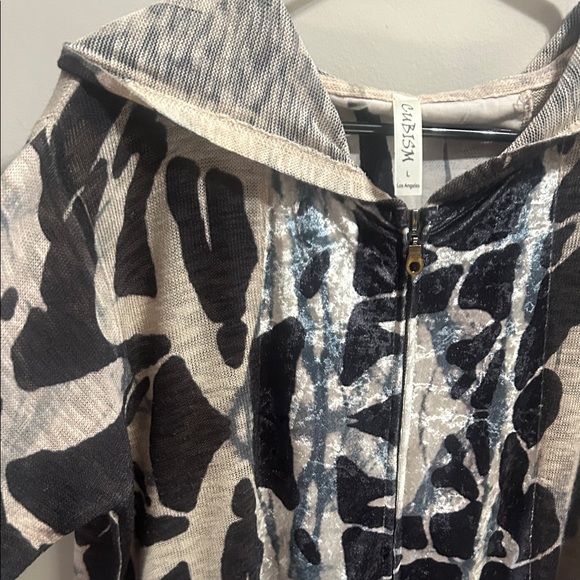 Abstract Patterned Women's Jacket with Hood - Picture 4 of 10